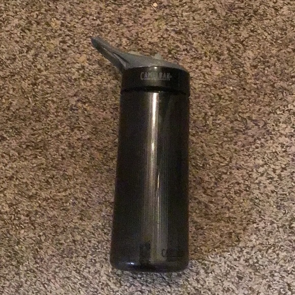 🔅4 for $10 Camelback water bottle - Picture 2 of 3